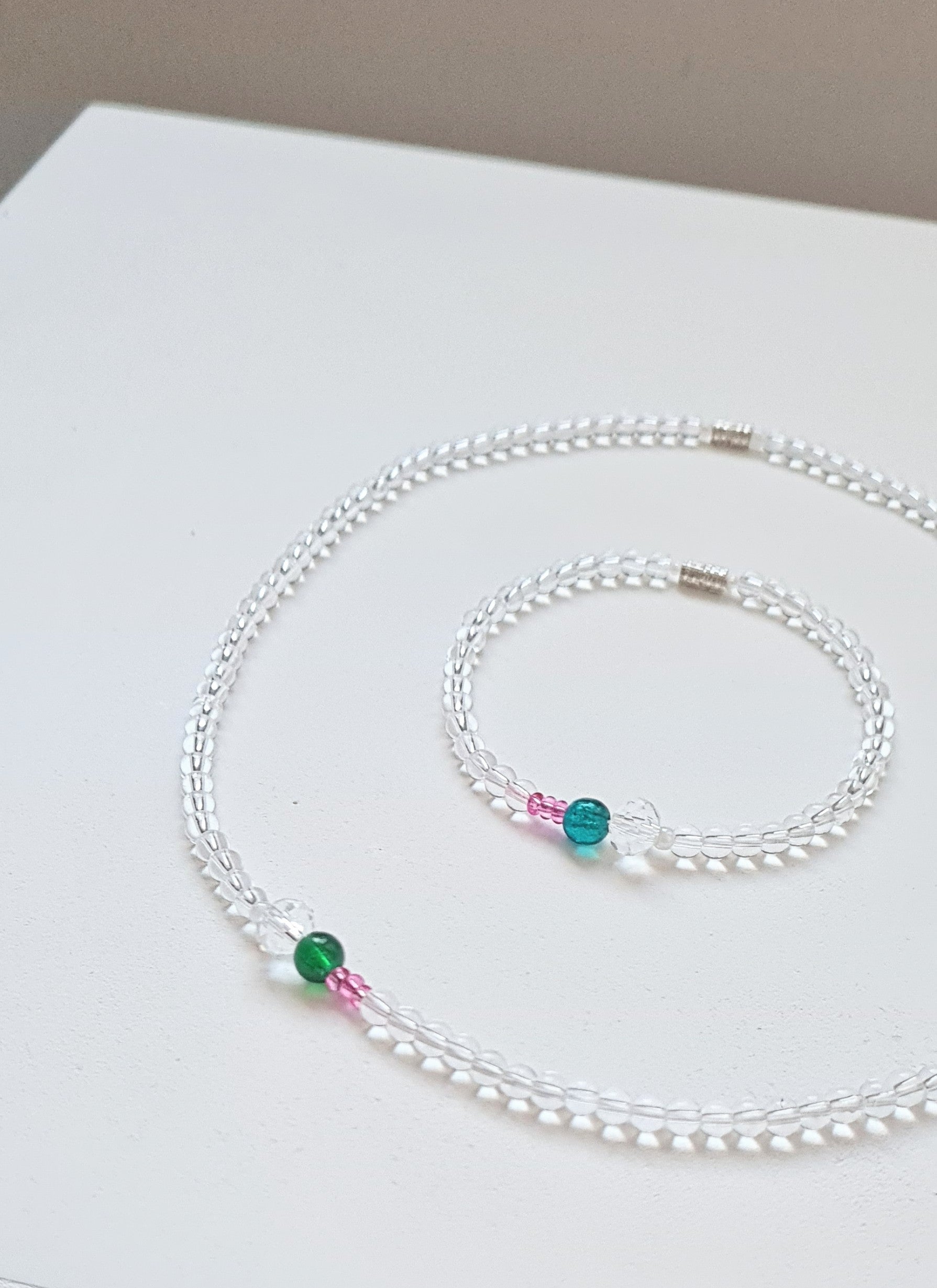 Je ne sais quoi Necklace & Bracelet Set | The Light of Bloom